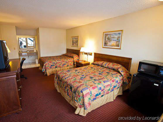 Key West Inn - Newport News Extérieur photo