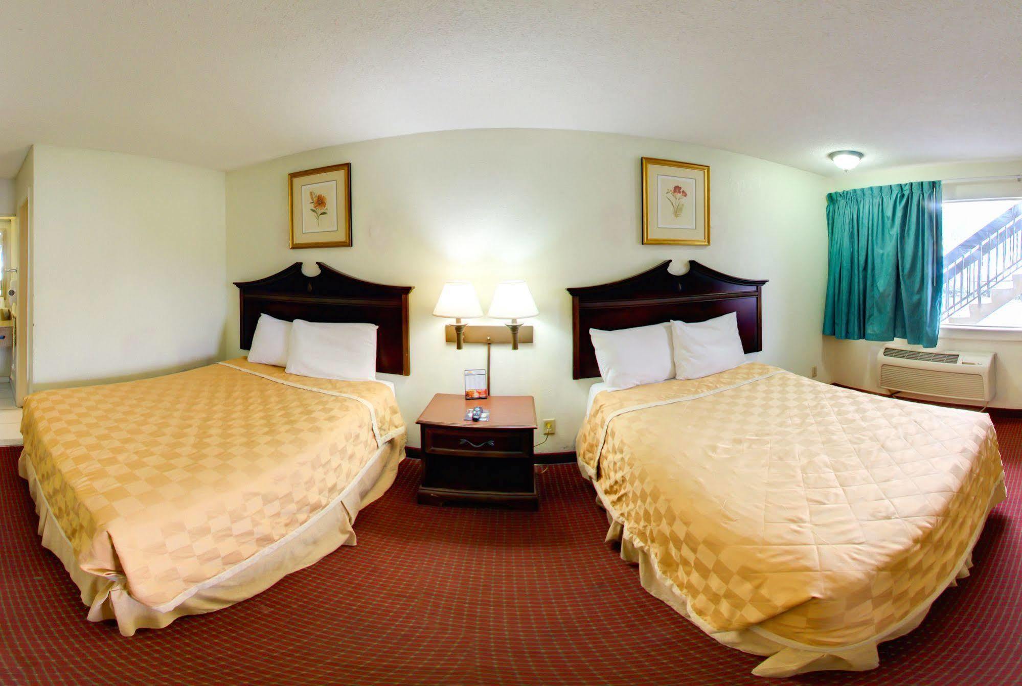 Key West Inn - Newport News Extérieur photo